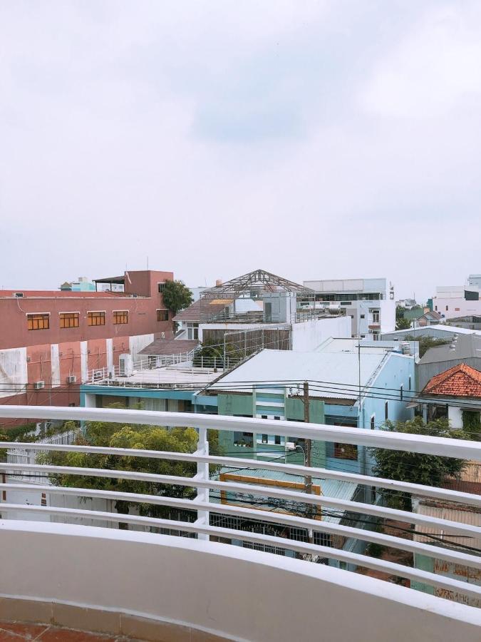 Minh Anh Hostel Ратьзя Экстерьер фото