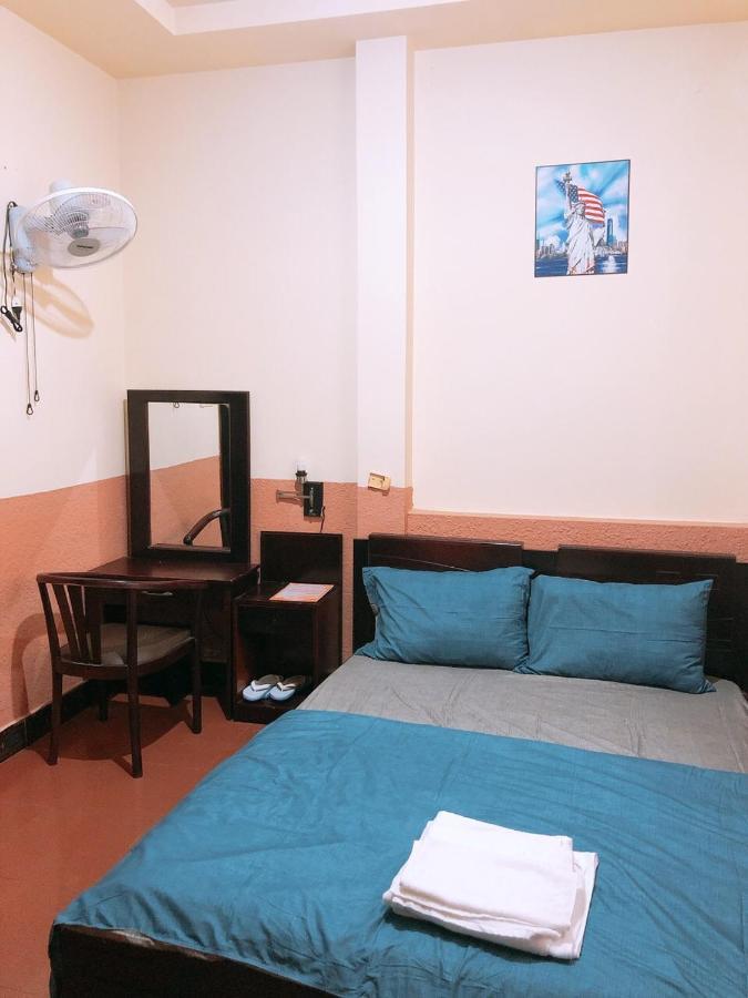 Minh Anh Hostel Ратьзя Экстерьер фото