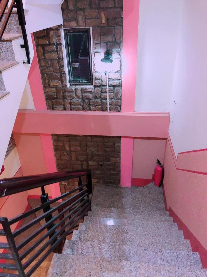 Minh Anh Hostel Ратьзя Экстерьер фото